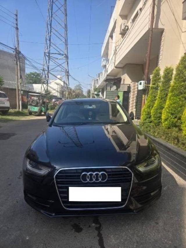 https://images10.gaadi.com/usedcar_image/4517701/original/processed_be3f5f83-ebab-4787-99f1-5ff963a3e596.jpeg?imwidth=6401