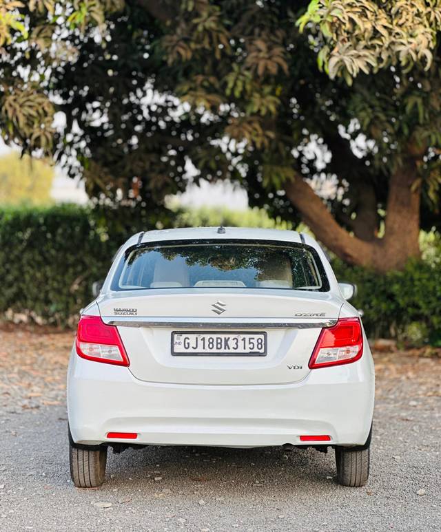 https://images10.gaadi.com/usedcar_image/4517702/original/e97e0d20609c4883bf56dee95d49c521.jpg?imwidth=6401