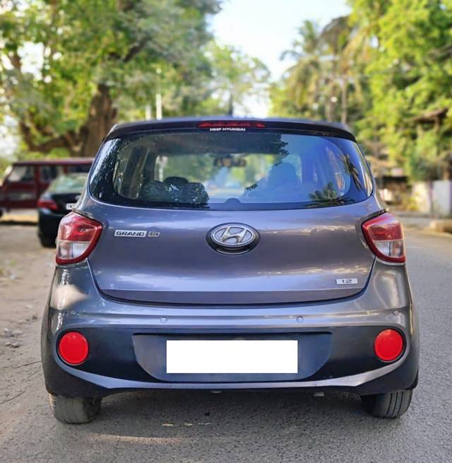 https://images10.gaadi.com/usedcar_image/4517709/original/e441e2431ce85fb4c5f8ba55ba5a1729.jpg?imwidth=6402