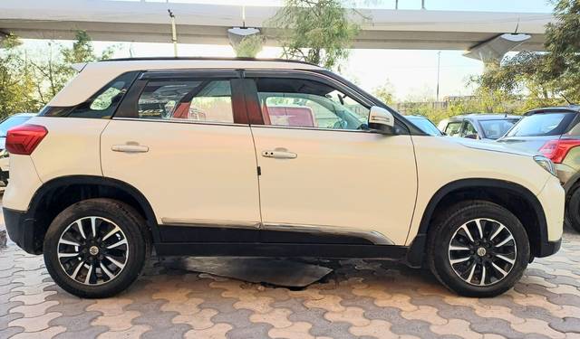 https://images10.gaadi.com/usedcar_image/4517714/original/42ac7c6df09fa8c69182d474ada1f31b.jpeg?imwidth=6401
