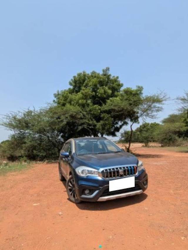 https://images10.gaadi.com/usedcar_image/4517720/original/processed_2798f3c2-44f8-48d1-b08d-cbbb59bbbd76.jpg?imwidth=6400