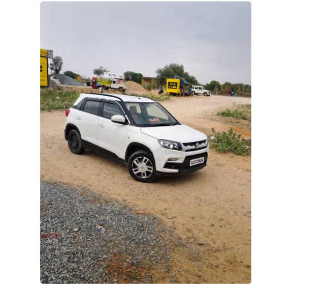 https://images10.gaadi.com/usedcar_image/4517733/original/processed_f4118531-4593-4d5c-a3bf-d597d883cda0.png?imwidth=6400