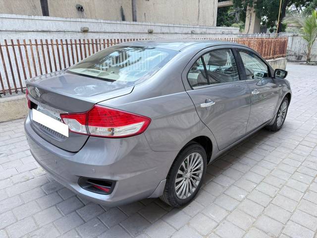 https://images10.gaadi.com/usedcar_image/4517761/original/processed_5b8f15416c8fe9052d5c72d29d14284e.jpg?imwidth=6401