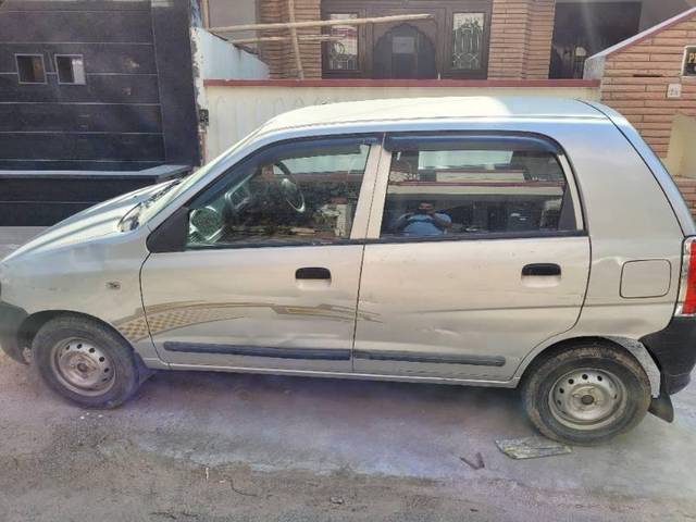 https://images10.gaadi.com/usedcar_image/4517779/original/processed_processed_59a5dbfa-0e18-47a2-9beb-f058b21dc118.jpg?imwidth=6400