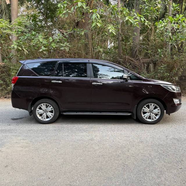 https://images10.gaadi.com/usedcar_image/4517787/original/f8729c425b4b8f5262ee8dc14fc66fd6.jpg?imwidth=6401