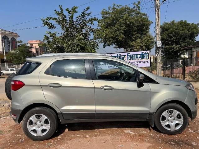 https://images10.gaadi.com/usedcar_image/4517796/original/processed_2cd89d6e-c138-4cf6-90f6-fb03bfefa4cd.jpeg?imwidth=6401