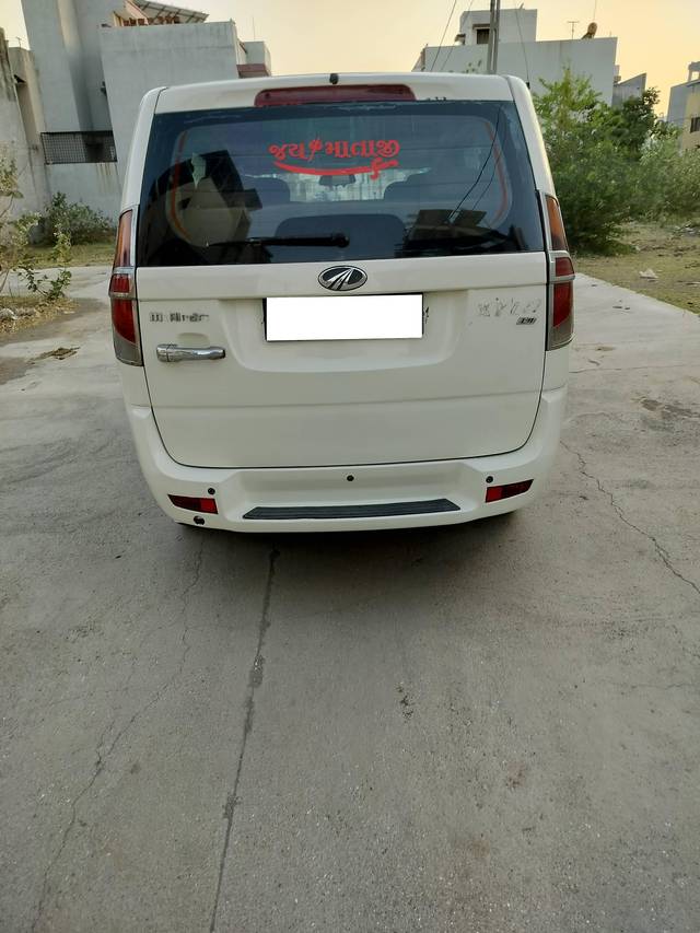 https://images10.gaadi.com/usedcar_image/4517797/original/processed_1f4ca52ad3cf0cb95ba1df8eec0180c1.jpg?imwidth=6401