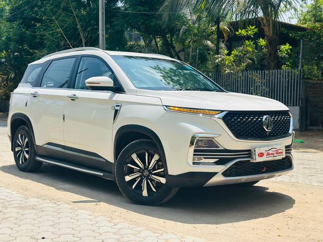 https://images10.gaadi.com/usedcar_image/4517801/original/1df2bde65bdadd87b00fecba2473b51f.jpg?imwidth=6400