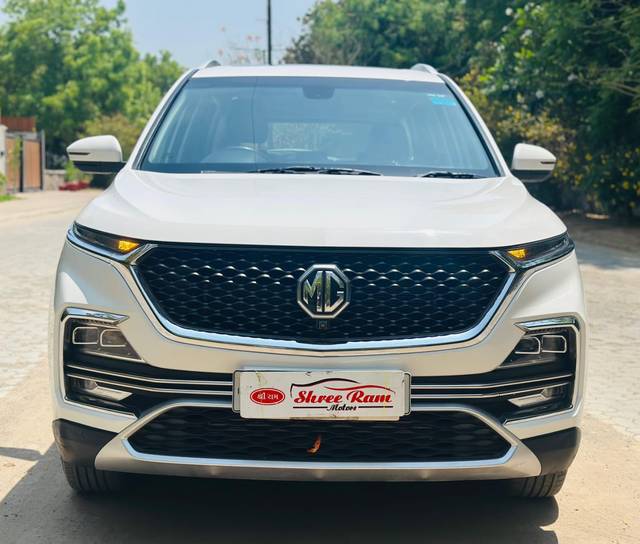 https://images10.gaadi.com/usedcar_image/4517801/original/b97a56804a89cf3e24964d27cf6f3b6d.jpg?imwidth=6402