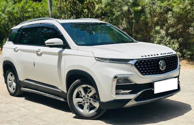 https://images10.gaadi.com/usedcar_image/4517804/original/processed_8bb60d18553498012c25853200da4958.jpg?imwidth=6400