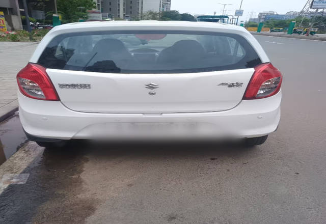 https://images10.gaadi.com/usedcar_image/4517819/original/4ef186db-4014-4a0f-aa25-394316ba8567.?imwidth=6401