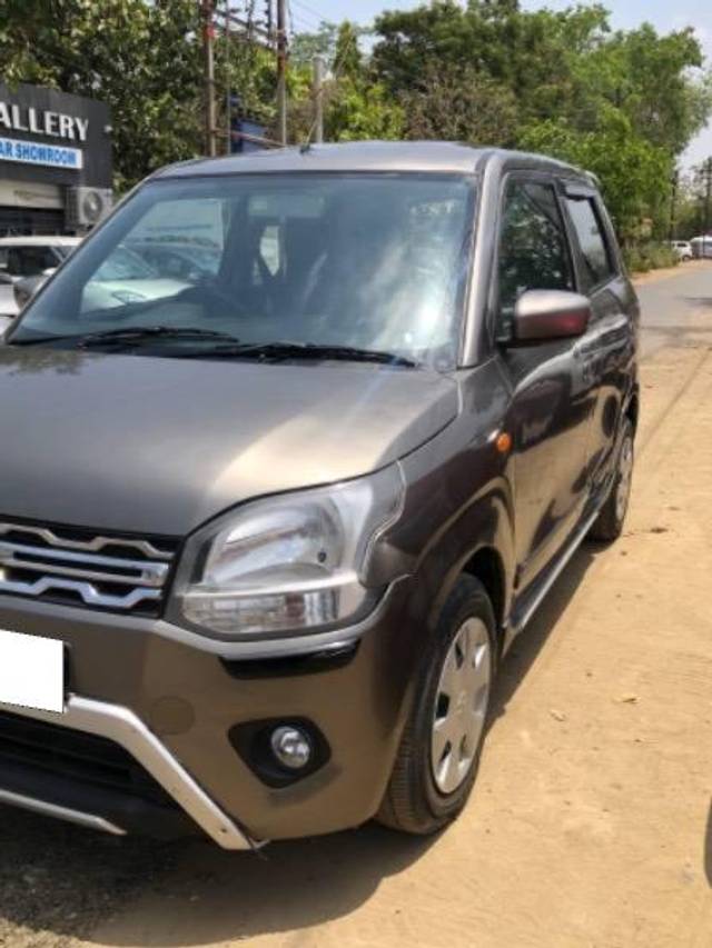 https://images10.gaadi.com/usedcar_image/4517845/original/processed_09981632-b171-4159-9781-08948ab80a59.jpeg?imwidth=6402