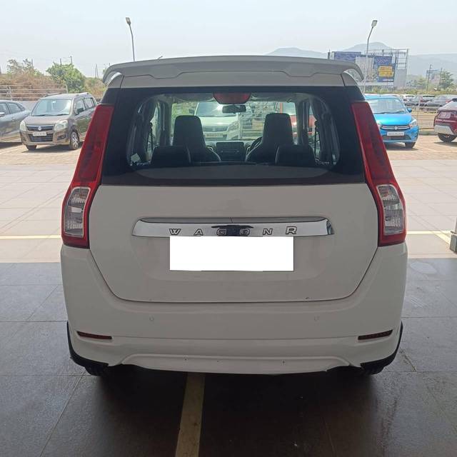 https://images10.gaadi.com/usedcar_image/4517847/original/processed_f41e0db30a764579e9b6af1ce6bf8cb3.jpg?imwidth=6402
