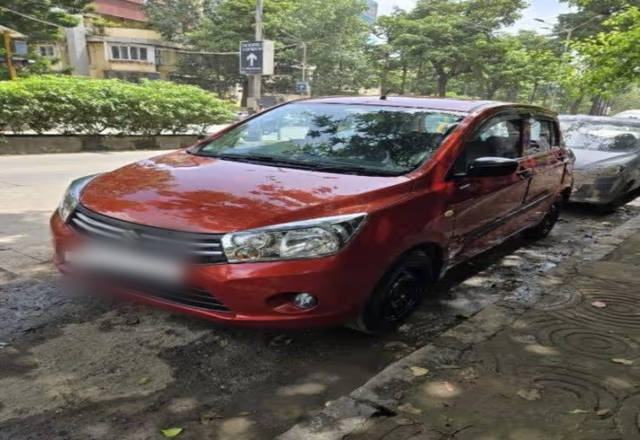 https://images10.gaadi.com/usedcar_image/4517863/original/efe99e8f-06e4-4fa1-bf84-582204ac2762.?imwidth=6400