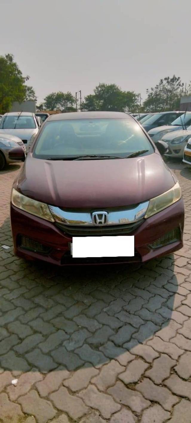 https://images10.gaadi.com/usedcar_image/4517868/original/processed_730510ddc0acaccc1cb805024bdb8100.jpg?imwidth=6400