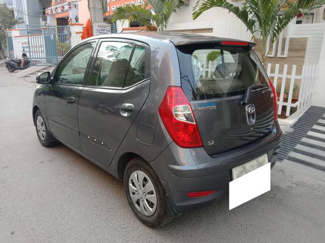 https://images10.gaadi.com/usedcar_image/4517881/original/processed_076eecef343a7f3e666b62040477048d.jpg?imwidth=6402