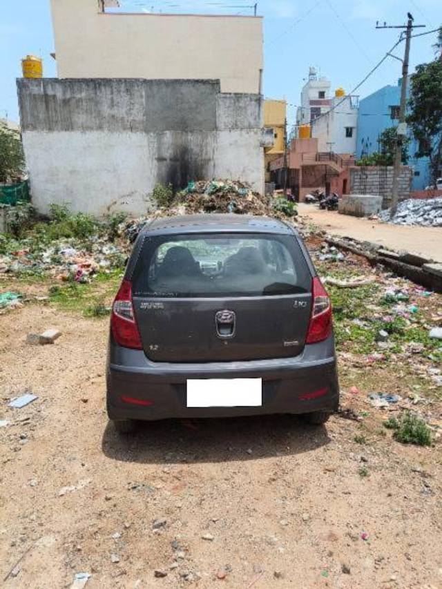 https://images10.gaadi.com/usedcar_image/4517886/original/processed_abbb5c83-c5ab-4fd7-a8a5-743c14c811f1.jpg?imwidth=6401