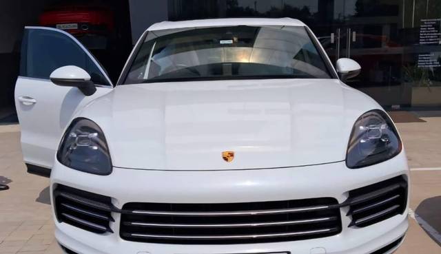 https://images10.gaadi.com/usedcar_image/4517887/original/processed_2266f407-118b-4919-beea-ea203e39c9df.jpeg?imwidth=6400