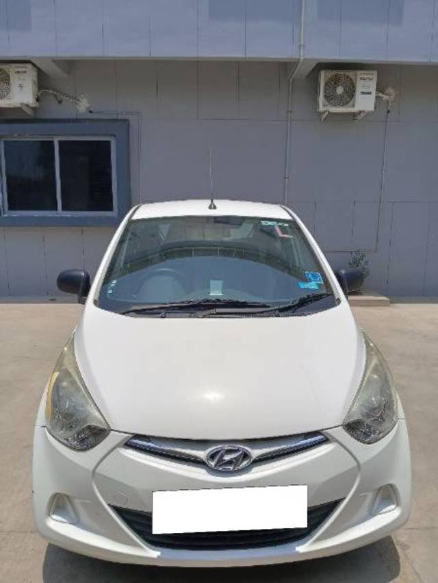 https://images10.gaadi.com/usedcar_image/4517892/original/processed_1fd656c0-acac-465b-aaaa-77057bec9573.jpg?imwidth=6400