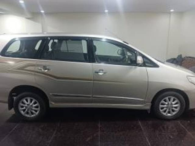 https://images10.gaadi.com/usedcar_image/4517900/original/56561fdd2b901e0b70e40480e4ba34dd.jpg?imwidth=6402