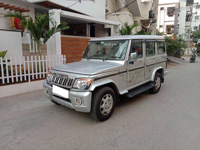 https://images10.gaadi.com/usedcar_image/4517905/original/processed_d8f21155bcf41c0791b2f34facde14eb.jpg?imwidth=6402