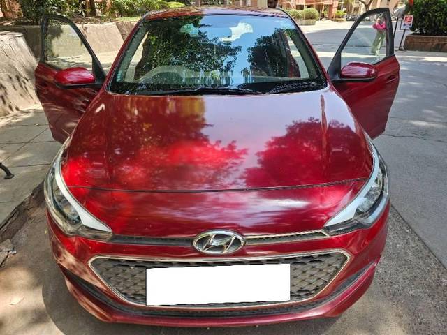 https://images10.gaadi.com/usedcar_image/4517908/original/processed_2d17c50e-0de0-4a12-be8f-fd52c753eae1.jpg?imwidth=6401