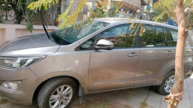 https://images10.gaadi.com/usedcar_image/4517990/original/processed_5edc7f9c-ed47-4a5e-8271-345706757613.jpeg?imwidth=6400