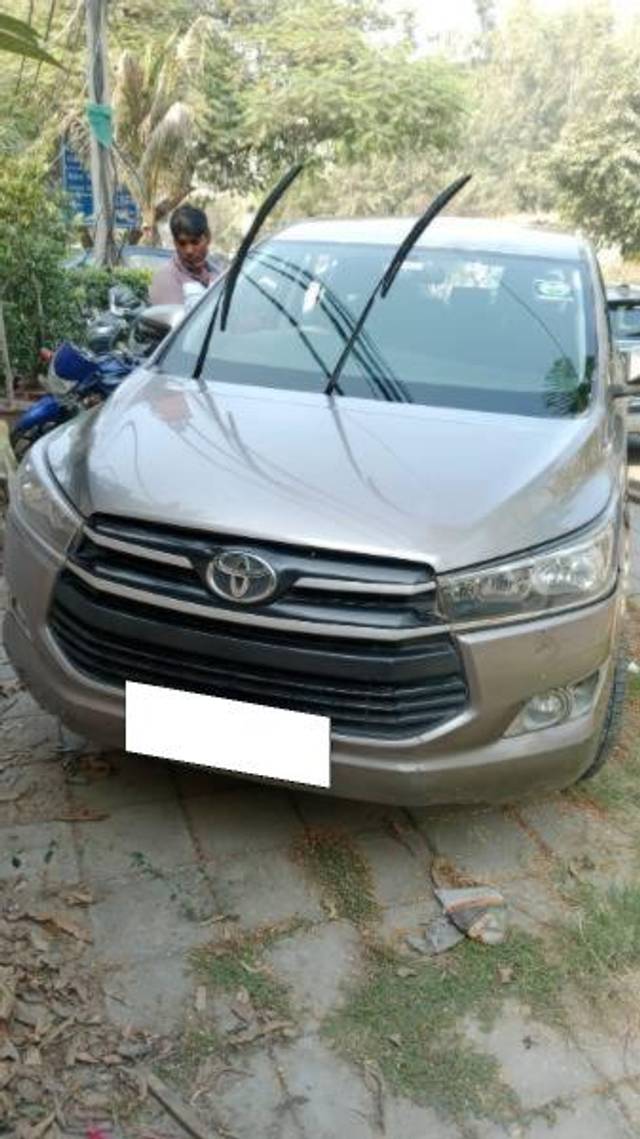 https://images10.gaadi.com/usedcar_image/4517990/original/processed_d2db862c-3ded-468d-9830-c18b6c901193.jpeg?imwidth=6402
