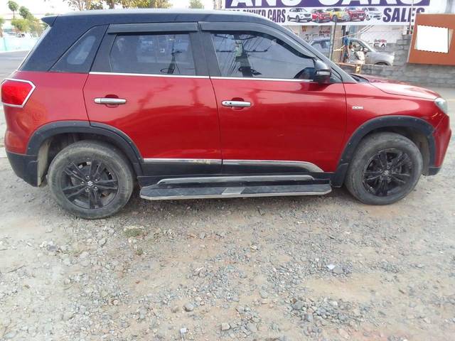 https://images10.gaadi.com/usedcar_image/4517991/original/processed_2ceff6eeb22ae66c864c4d2b248edcb1.jpg?imwidth=6401