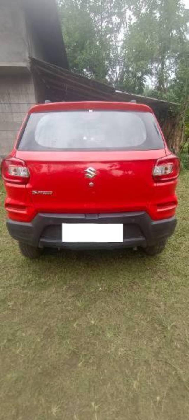 https://images10.gaadi.com/usedcar_image/4517996/original/processed_aefd57dd-5b73-4b15-b431-3e3d49d7d261.jpg?imwidth=6402