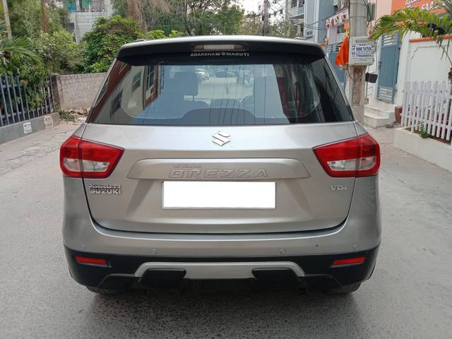 https://images10.gaadi.com/usedcar_image/4517998/original/processed_2a07ec288c1fa53a30649d18acc77539.jpg?imwidth=6401