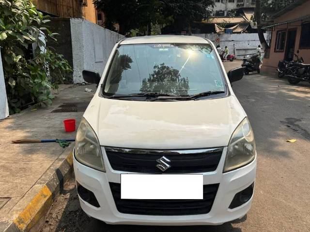 https://images10.gaadi.com/usedcar_image/4518003/original/processed_8572f972-a5c6-4b48-8116-08c806625f39.jpg?imwidth=6400