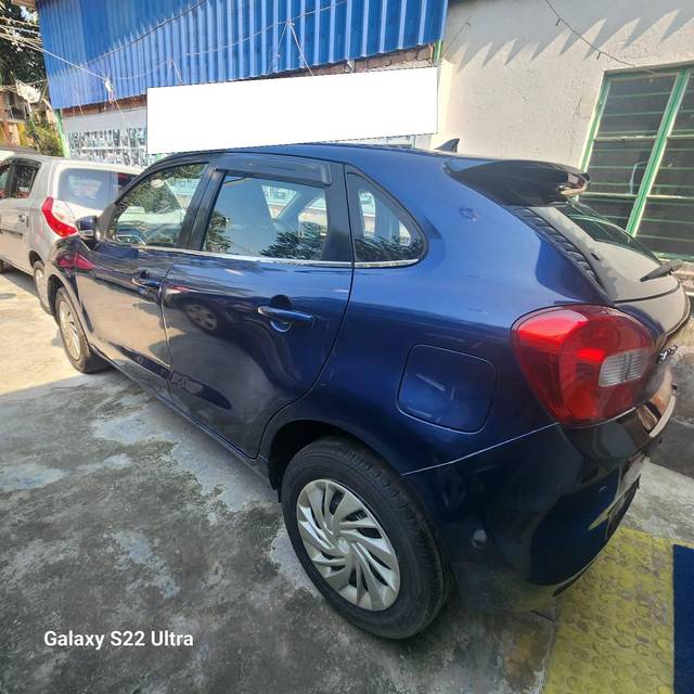 https://images10.gaadi.com/usedcar_image/4518020/original/processed_bf156c1a2df72be7adae8068af3c44f1.jpg?imwidth=6402