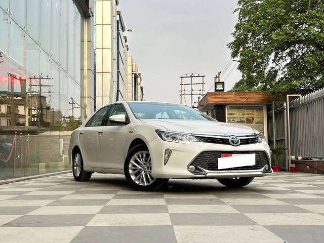 https://images10.gaadi.com/usedcar_image/4518026/original/processed_ba59d0585430d41af630fa86806ecea3.jpg?imwidth=6400