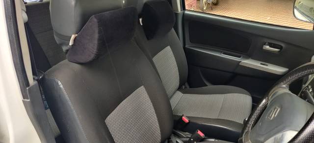 https://images10.gaadi.com/usedcar_image/4518028/original/c8fef73974810554a9a4f634ba658db6.jpg?imwidth=6402