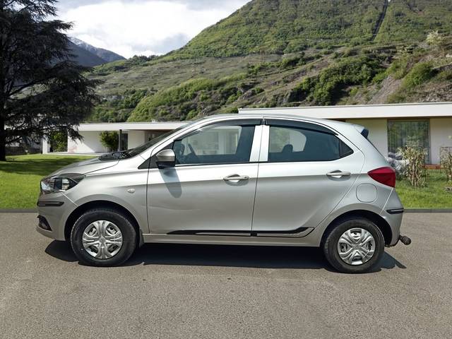 https://images10.gaadi.com/usedcar_image/4518040/original/f99f21a394e7732f1ccab023ff05892f.jpg?imwidth=6402