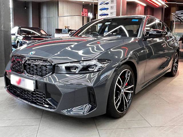 https://images10.gaadi.com/usedcar_image/4518043/original/processed_bebf02bec29d5443a8a1f0e19f816189.JPG?imwidth=6402