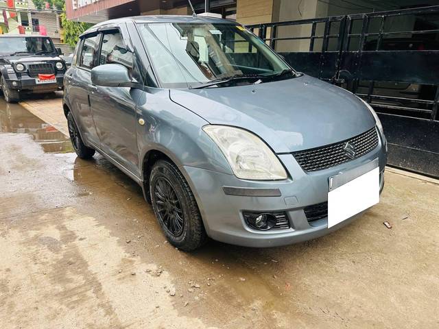 https://images10.gaadi.com/usedcar_image/4518044/original/processed_2d865fdb43890663f17ce4b50aed1526.jpg?imwidth=6400