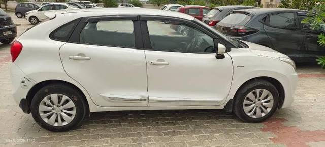 https://images10.gaadi.com/usedcar_image/4518049/original/processed_014ef3fe-1584-4492-ac8f-16072ec85825.jpg?imwidth=6401