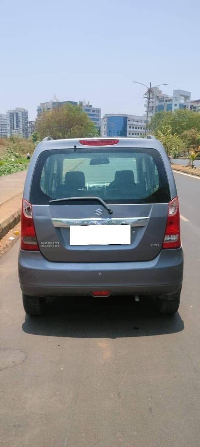 https://images10.gaadi.com/usedcar_image/4518050/original/processed_e83d4a2c-00db-4598-af52-260cc56e6d38.jpg?imwidth=6402