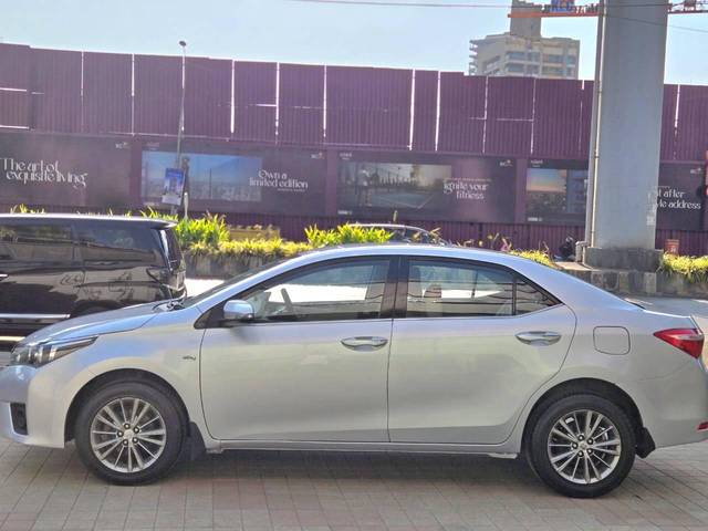 https://images10.gaadi.com/usedcar_image/4518061/original/processed_8fb4a5ec168d29cc2105eacb3089a633.jpg?imwidth=6402