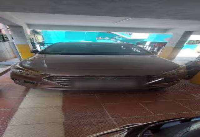 https://images10.gaadi.com/usedcar_image/4518062/original/ed356a6a-6509-451a-8ebd-da4612d72473.?imwidth=6400