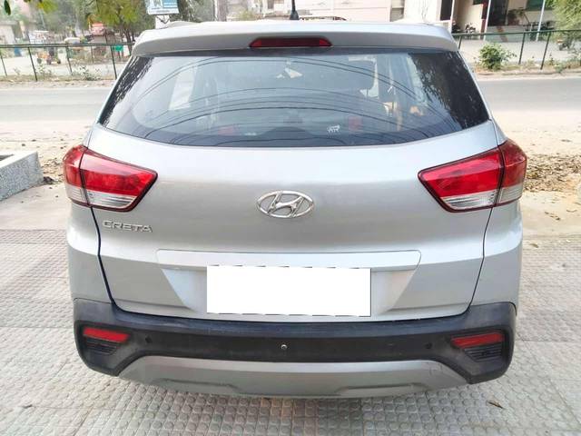 https://images10.gaadi.com/usedcar_image/4518068/original/processed_f550aaa3ad1cfd6e68458b96d77fc8fe.jpg?imwidth=6401