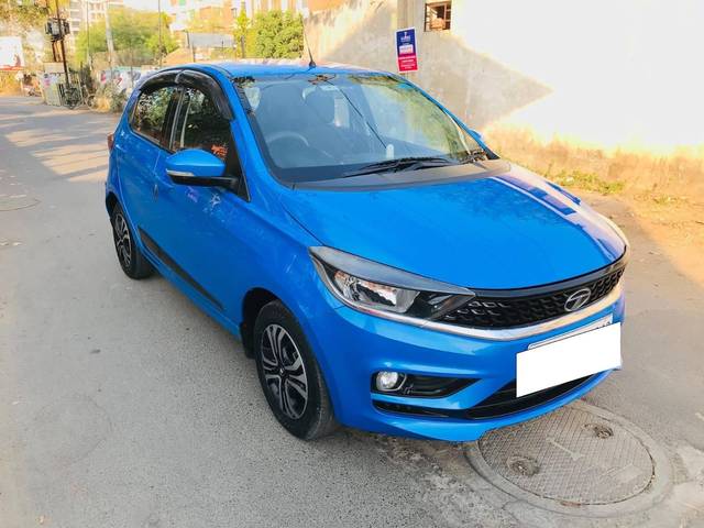 https://images10.gaadi.com/usedcar_image/4518069/original/processed_e21ce3903afe6bf0766af0a97bc6f6ee.jpg?imwidth=6400