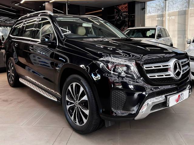 https://images10.gaadi.com/usedcar_image/4518070/original/processed_b6a7d7d8eb70721f43cabb12ecea387b.JPG?imwidth=6400