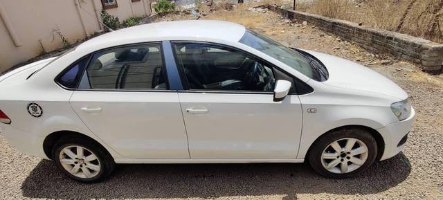 https://images10.gaadi.com/usedcar_image/4518072/original/processed_df6003f9-d1d1-4547-88c9-8eebd7654049.jpg?imwidth=6401