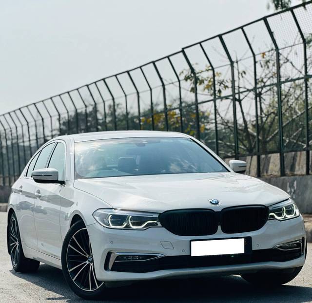 https://images10.gaadi.com/usedcar_image/4518079/original/processed_eda5b9d76cfcdb850bc672e5f6e192ee.jpg?imwidth=6400