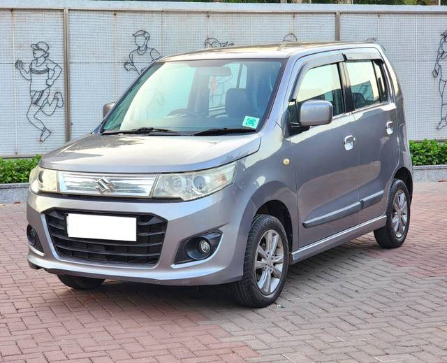 https://images10.gaadi.com/usedcar_image/4518145/original/processed_5a7bf5ff08d6c6bb5f10612e6f3d144b.jpg?imwidth=6400