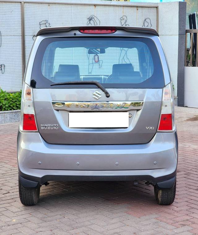 https://images10.gaadi.com/usedcar_image/4518145/original/processed_ea9306e70ecd980ed597f6063ed9fa08.jpg?imwidth=6402