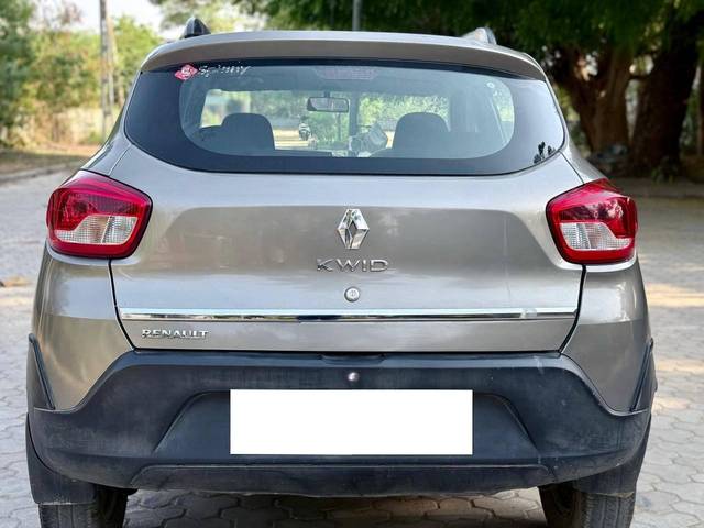 https://images10.gaadi.com/usedcar_image/4518148/original/processed_0b2c0cd0f68fc16a16971b75f8d52830.jpg?imwidth=6401